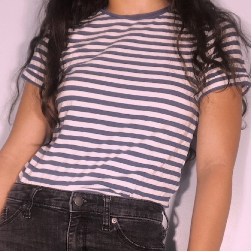 WILD FABLE BLUE AND WHITE STRIPED TEE